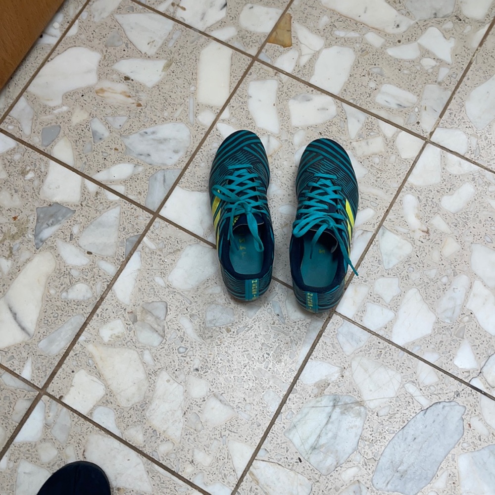 Cleats soccer shoes girls